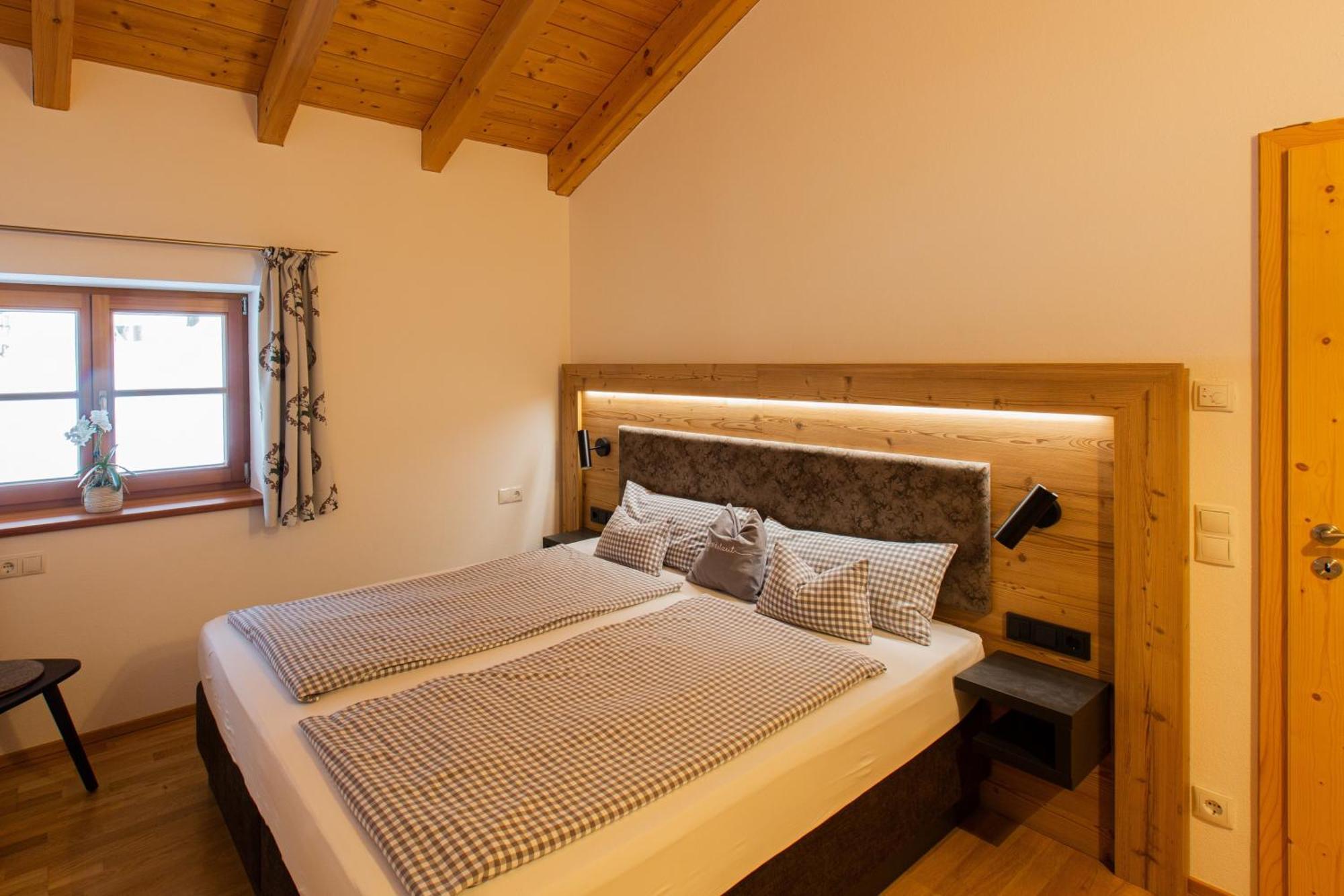 Schleipfnerhof Urlaub Auf Dem Bauernhof Villa แบร์เนา อัม คีมเซ ภายนอก รูปภาพ